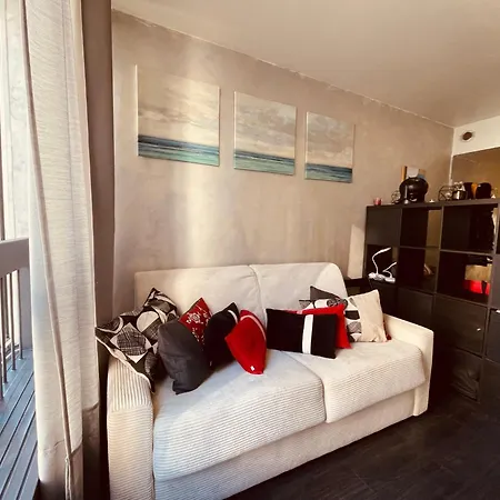 Apartment 4u *